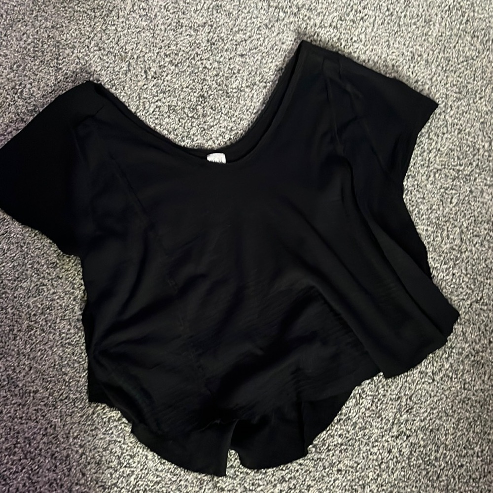 Super cute black off the shoulder free people top